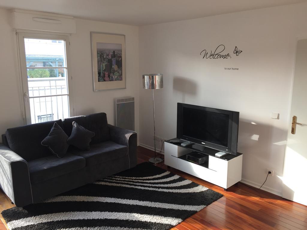 סאריס Appartement Near Disneyland מראה חיצוני תמונה